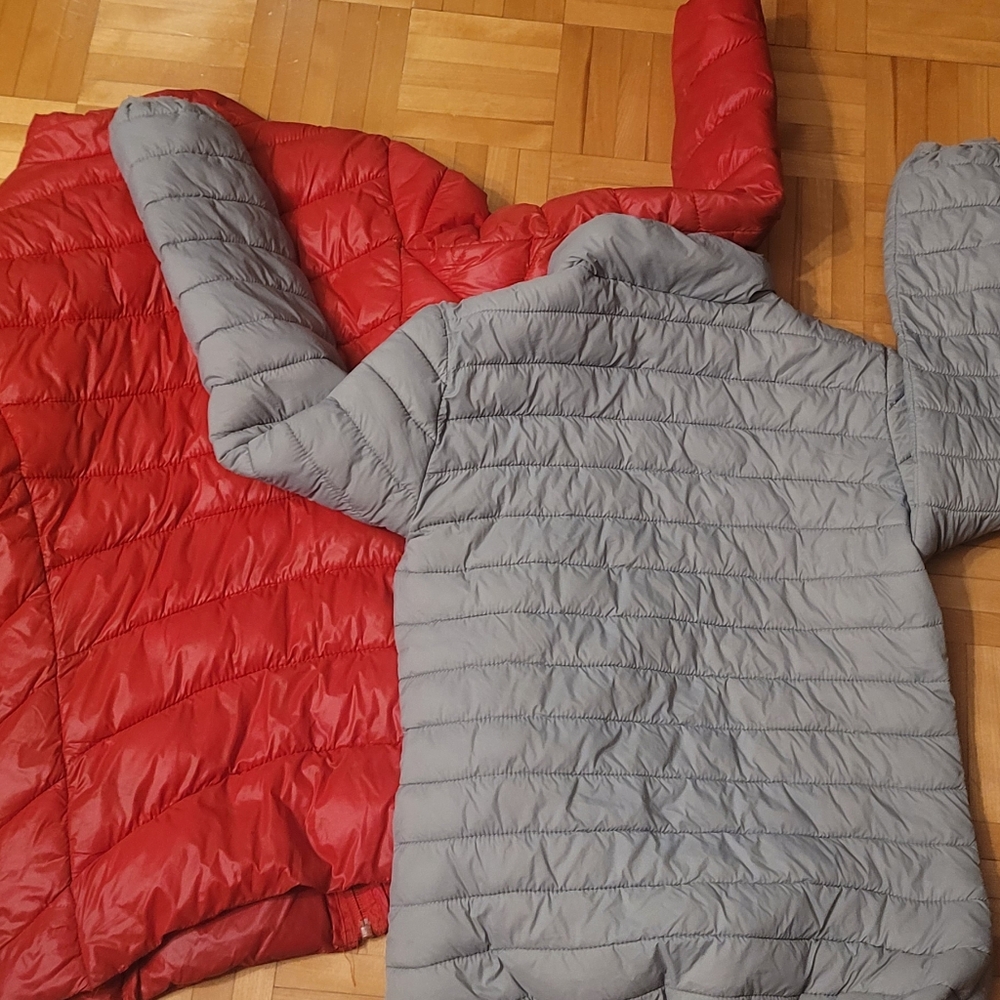 Two puffer coats - Picture 7 of 8